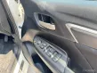 2017 Honda JAZZ 1.5 V i-VTEC รถเก๋ง 5 ประตู -3