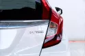 2A241 Honda JAZZ 1.5 V i-VTEC รถเก๋ง 5 ประตู 2017 -6