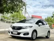 2019 Honda JAZZ 1.5 V+ i-VTEC รถเก๋ง 5 ประตู ดาวน์ 0%-14