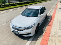 2017 Honda ACCORD 2.0 EL i-VTEC รถเก๋ง 4 ประตู ดาวน์ 0%