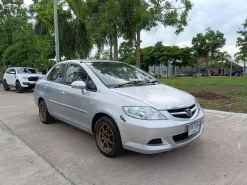 2006 Honda CITY 1.5 ZX A i-DSi รถเก๋ง 4 ประตู รถสวย