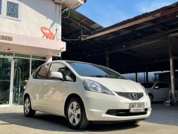 Honda Jazz 1.5V รถบ้านสภาพเยี่ยมปี09