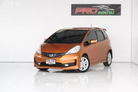 Honda Jazz 1.5 SV i-VTEC TOP Hatchback ปี 2011 ออโต้ ฟรีดาวน์