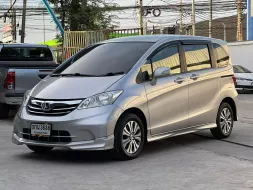 2013 Honda Freed 1.5 EL SUV รถบ้านแท้