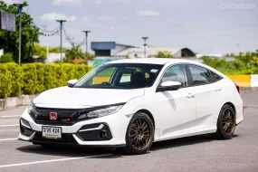 2016 Honda CIVIC 1.8 E i-VTEC รถเก๋ง 4 ประตู ออกรถฟรี