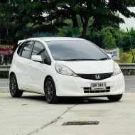 2011 Honda JAZZ 1.5 V รถเก๋ง 5 ประตู 