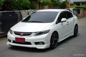 2013 Honda CIVIC 1.8 E i-VTEC รถเก๋ง 4 ประตู 