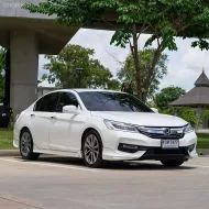 2017 Honda ACCORD 2.0 EL i-VTEC รถเก๋ง 4 ประตู ออกรถ 0 บาท