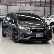 2018 Honda JAZZ 1.5 RS i-VTEC รถเก๋ง 5 ประตู 