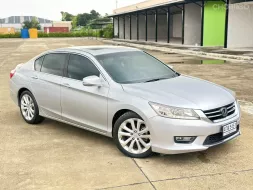 Honda ACCORD 2.4 TECH ท๊อปซันรูฟ ปี 2015