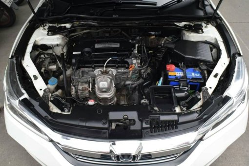 2016 Honda ACCORD 2.4 EL i-VTEC รถเก๋ง 4 ประตู ผ่อนเริ่มต้น