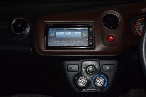 Honda BRIO 1.2 Amaze V ปี 2013 รถบ้านแท้มือเดียว ใช้น้อยเข้าศูนย์ตลอด ไม่เคยติดแก๊ส สวยเดิมทั้งคัน