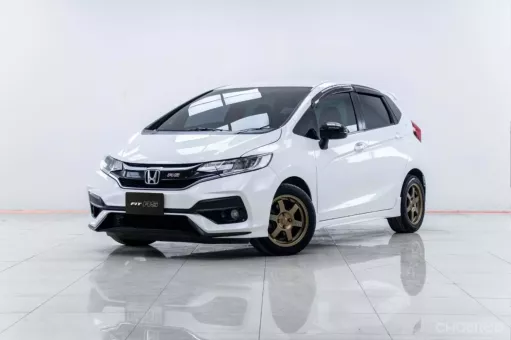 5A249 Honda JAZZ 1.5 RS+ i-VTEC รถเก๋ง 5 ประตู 2019 