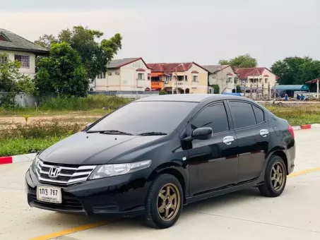 Honda city 1.5V cng โรงงาน ปี 2012 สวยเดิมจริงๆ สนใจทัดคุยกันได้ครับ