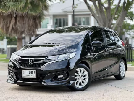 2019 Honda JAZZ 1.5 V+ i-VTEC รถเก๋ง 5 ประตู 