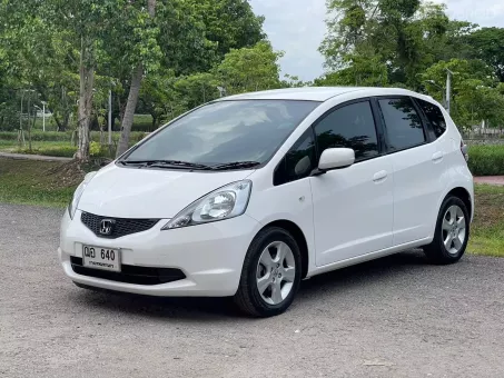 ขาย รถมือสอง 2009 Honda JAZZ 1.5 V i-VTEC รถเก๋ง 5 ประตู 