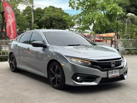 2016 Honda CIVIC 1.5 Turbo RS รถเก๋ง 4 ประตู 