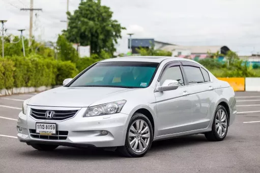 2013 Honda ACCORD 2.4 JP รถเก๋ง 4 ประตู เจ้าของขายเอง