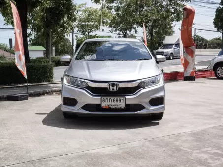 2018 Honda CITY 1.5 V i-VTEC รถเก๋ง 4 ประตู 