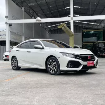 Honda Civic FC 1.8EL i-vtec เกียร์A/T ปี2017 รถเก๋ง 4 ประตู ออกรถ 0 บาท