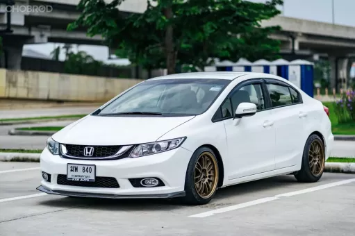 2012 Honda CIVIC 1.8 E Navi รถเก๋ง 4 ประตู 