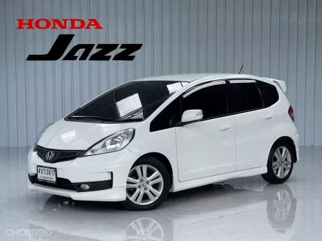 รุ่นพิเศษ JAPAN Honda JAZZ 1.5 SV i-VTEC รถเก๋ง 5 ประตู รถสวย