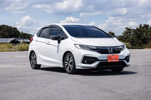 2017 HONDA JAZZ GK 1.5 RS MINOR CHANGE CVT