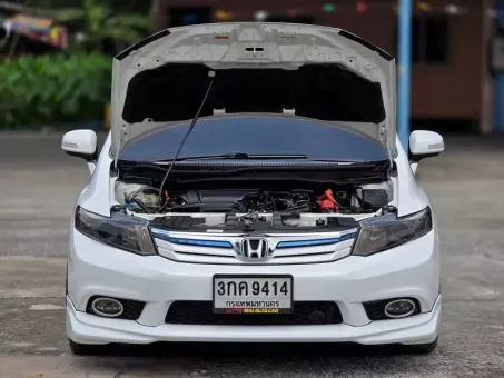 ซื้อขายรถมือสอง Honda Civic FB ตัว Hybrid ตัวท็อปสุด จดปี 2014