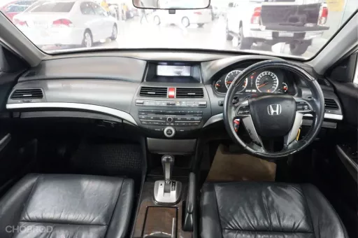 2012 Honda ACCORD 2.0 E i-VTEC รถเก๋ง 4 ประตู 